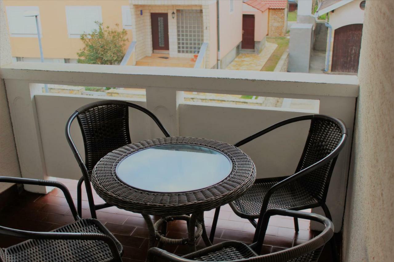 Apartment Bonaca Nin Extérieur photo